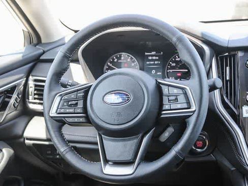 Used 2025 Subaru Outback Limited AWD/4WD image 15