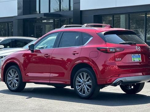 New 2025 MAZDA CX-5 Signature image 7