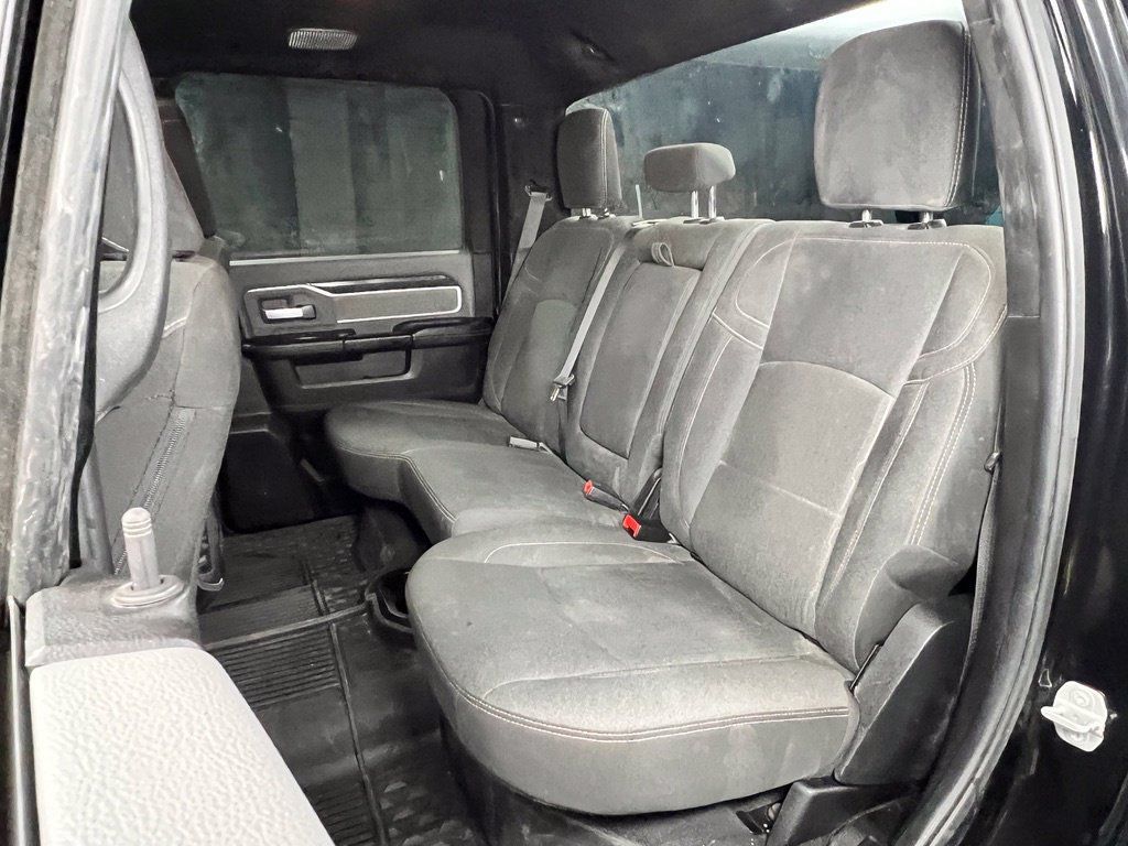 Used 2024 RAM 3500 Big Horn w/ Sport Appearance Package AWD/4WD image 21