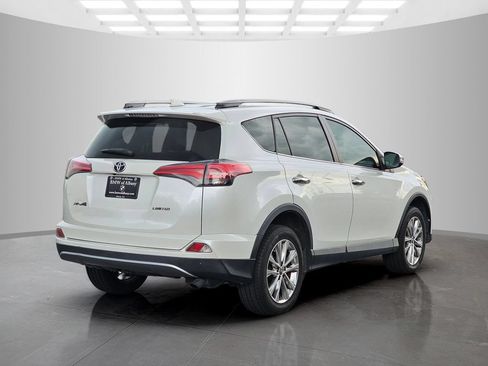 Used 2017 Toyota RAV4 Limited FWD image 6