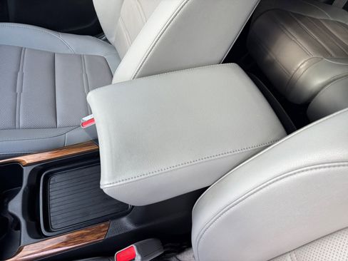 Used 2021 Honda CR-V Touring image 14