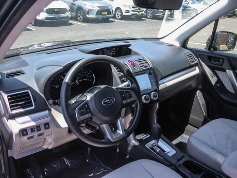 Used 2017 Subaru Forester 2.5i Premium AWD/4WD image 22