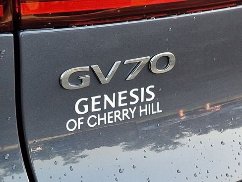 Certified 2026 Genesis GV70 2.5T Select AWD/4WD image 30