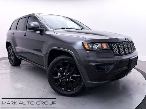 Used 2021 Jeep Grand Cherokee Laredo X image 1