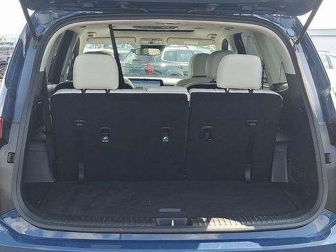 Certified 2024 Kia Telluride S w/ S Sunroof Package AWD/4WD image 27