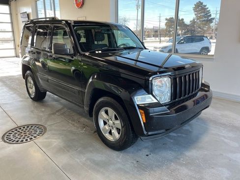 Used 2011 Jeep Liberty Sport w/ Popular Equipment Group image 3