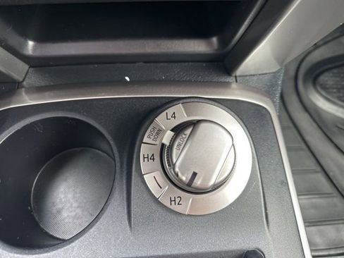 Used 2024 Toyota 4Runner SR5 Premium image 32