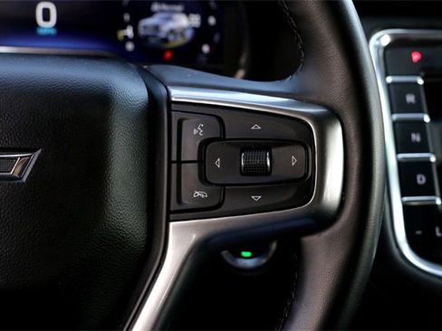 Used 2023 Chevrolet Tahoe Z71 w/ Luxury Package image 13