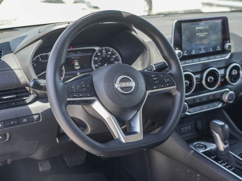 Used 2024 Nissan Sentra SV FWD image 15