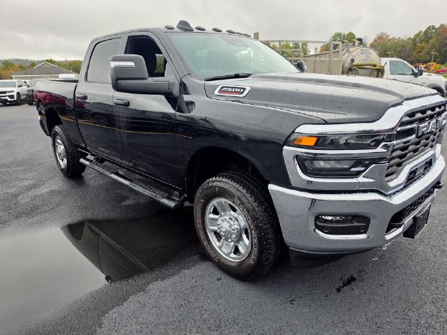 Used 2026 RAM 2500 Tradesman AWD/4WD image 3
