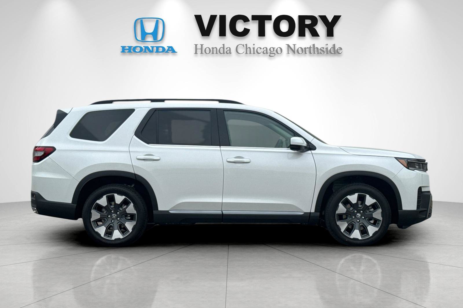 New 2026 Honda Pilot Touring image 6
