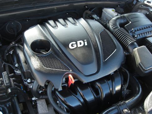 Used 2013 Kia Optima LX image 17