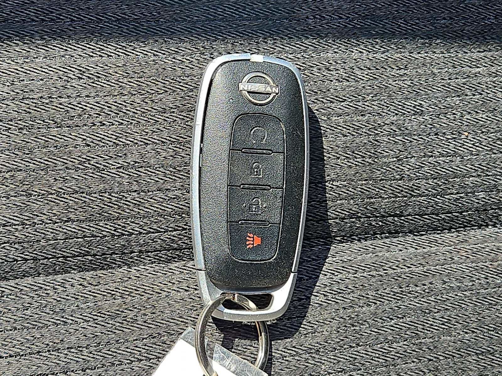 Used 2023 Nissan Rogue SV FWD image 22