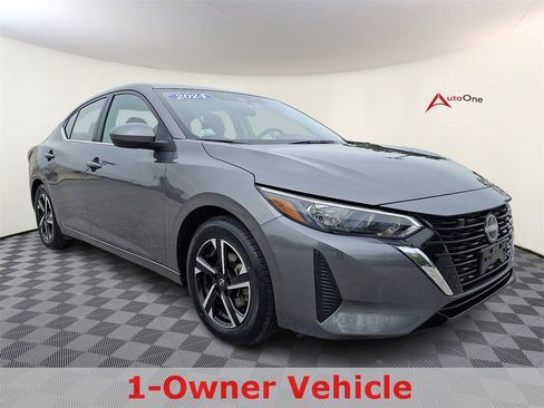 Used 2024 Nissan Sentra SV image 1