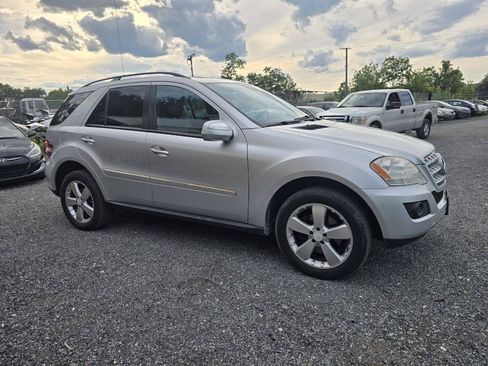 Used 2009 Mercedes-Benz ML 350 4MATIC image 7