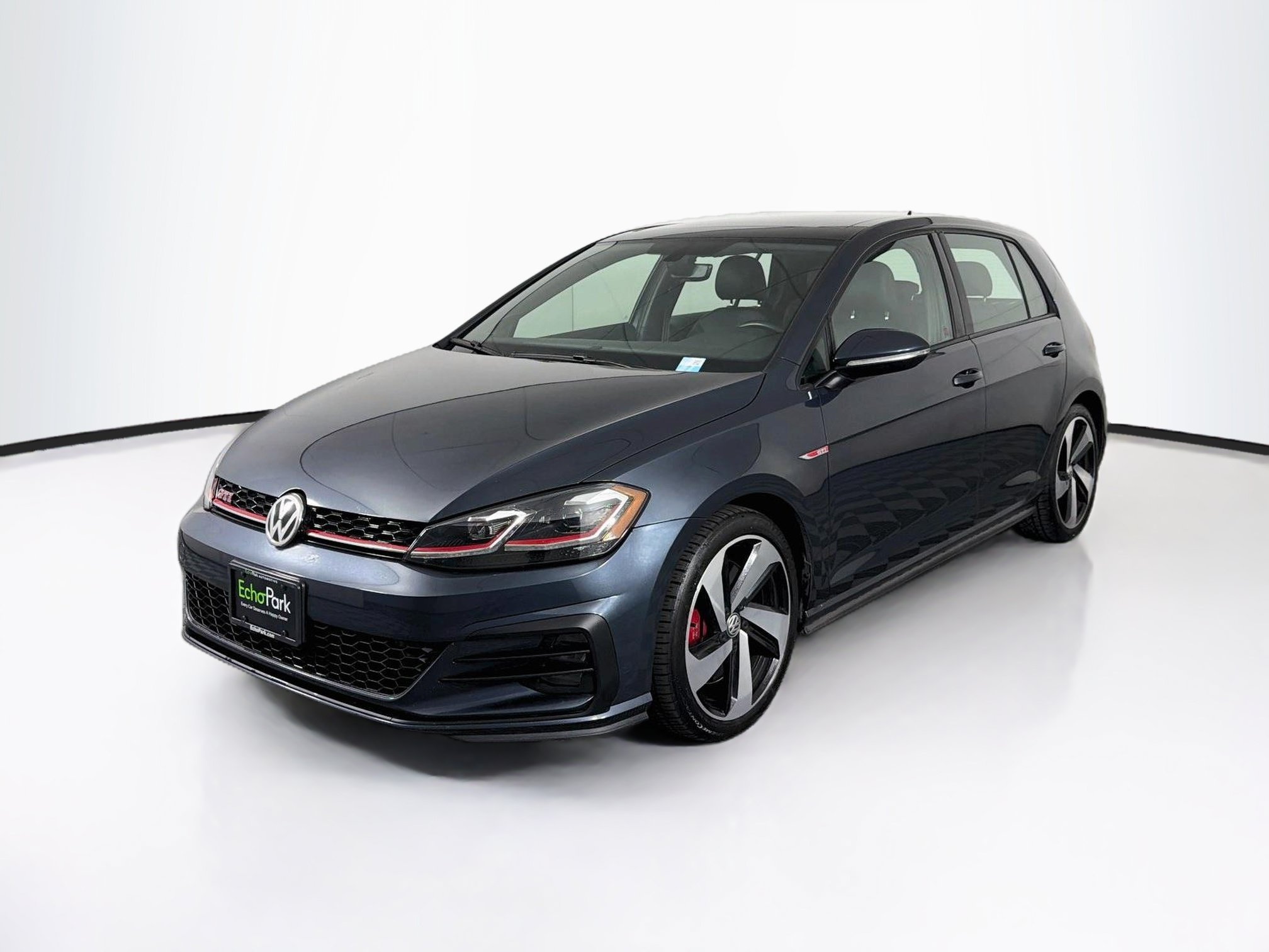 Used 2019 Volkswagen GTI SE FWD image 3