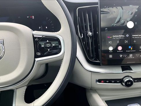 New 2026 Volvo XC60 B5 Ultra w/ Protection Package Premier AWD/4WD image 25