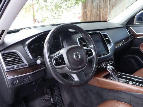 Used 2019 Volvo XC90 T6 Momentum w/ Advanced Package AWD/4WD image 15