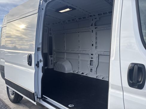 New 2026 RAM ProMaster 2500 w/ Premium Convenience Group image 11
