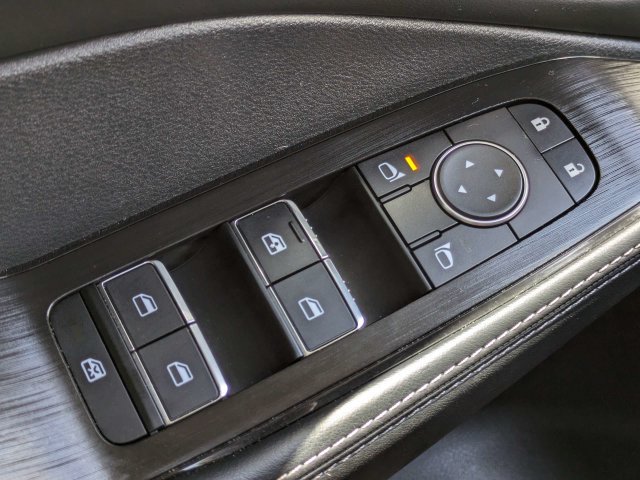 Certified 2025 Nissan Rogue Platinum FWD image 27