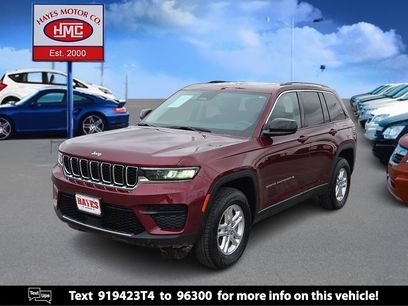 Used 2024 Jeep Grand Cherokee Laredo