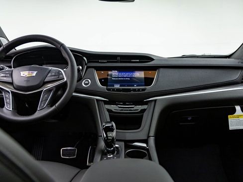 Used 2023 Cadillac XT5 Sportv image 16