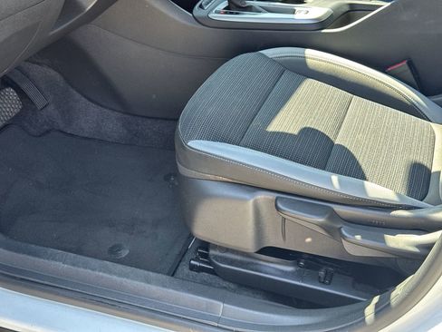 Certified 2024 Buick Envista Preferred w/ Advanced Safety Package image 17