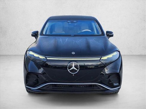 Used 2023 Mercedes-Benz EQS 580 4MATIC SUV image 2