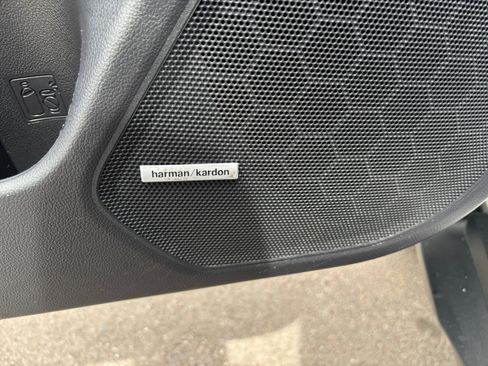 Used 2019 Subaru Outback 2.5i Touring image 27