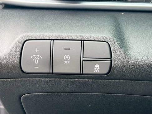 New 2026 Hyundai Elantra SE image 10