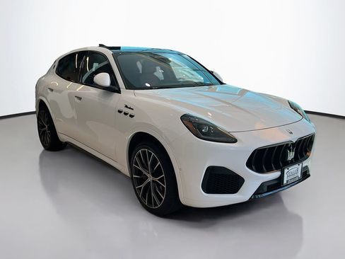 Used 2023 Maserati Grecale Modena AWD/4WD image 1