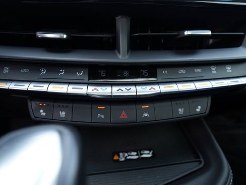 Used 2022 Cadillac CT4 Premium Luxury image 17