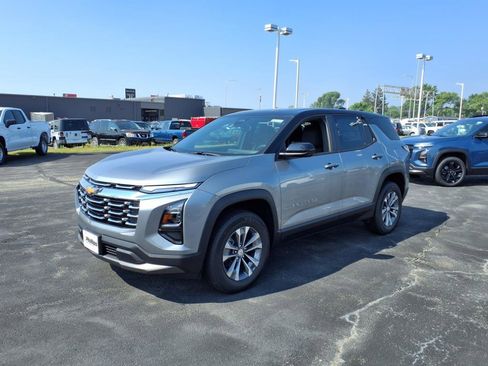 New 2026 Chevrolet Equinox LT image 8