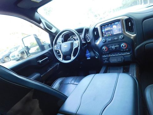 Used 2023 Chevrolet Silverado 3500 High Country AWD/4WD image 7