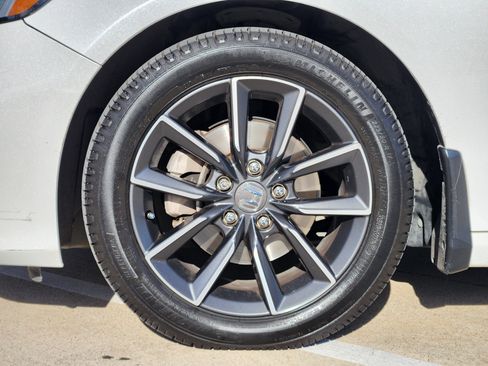 Used 2021 Honda Accord EX-L image 10