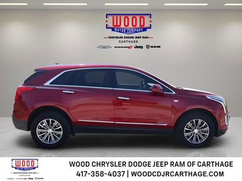 Used 2019 Cadillac XT5 Luxury FWD image 2