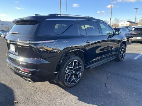 Used 2025 Chevrolet Traverse High Country image 6
