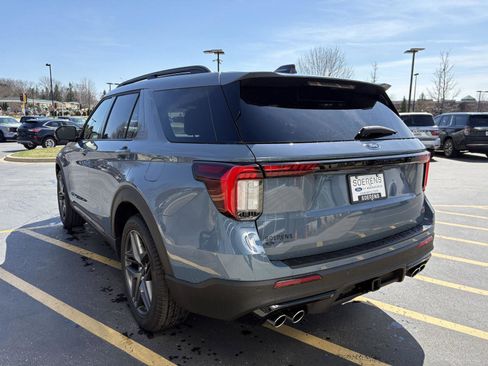 New 2026 Ford Explorer ST image 4