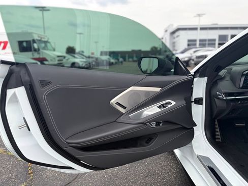 Used 2024 Chevrolet Corvette Stingray Preferred Cpe w/ Battery Protection Package RWD image 15