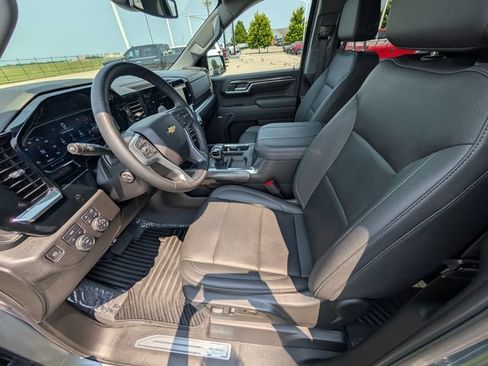 Used 2023 Chevrolet Silverado 1500 LTZ w/ LPO, Dark Essentials Package AWD/4WD image 14