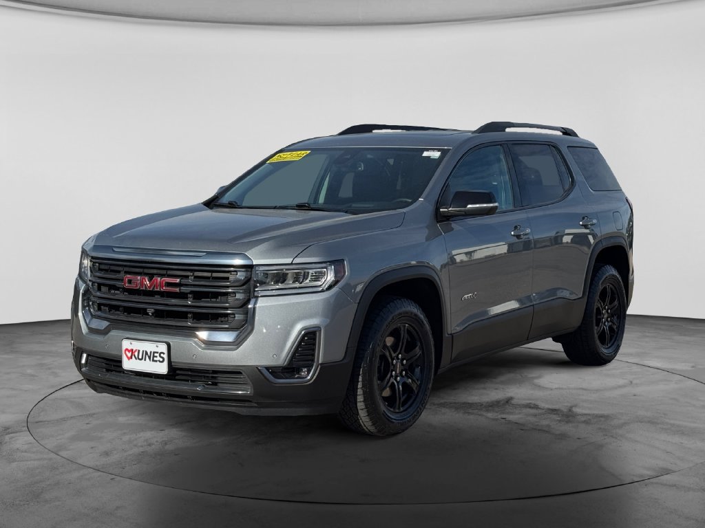 Used 2023 GMC Acadia AT4 w/ Technology Package AWD/4WD image 4