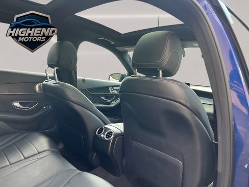 Used 2018 Mercedes-Benz GLC 300 4MATIC w/ AMG Line image 24