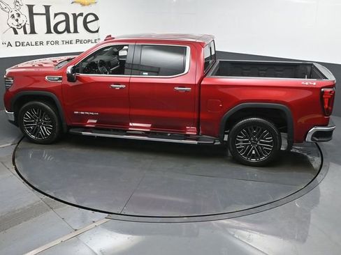 Used 2024 GMC Sierra 1500 SLT w/ SLT Premium Plus Package AWD/4WD image 41