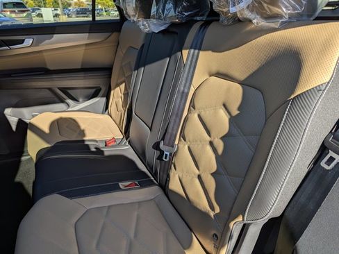 New 2026 Volkswagen Atlas Cross Sport SE image 25