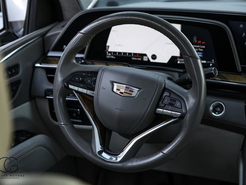 Used 2021 Cadillac Escalade ESV Premium Luxury Platinum image 39