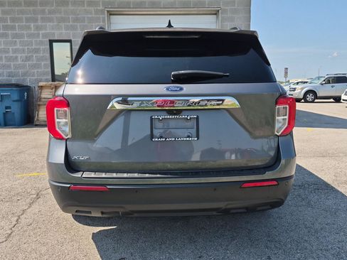Used 2021 Ford Explorer XLT RWD image 4