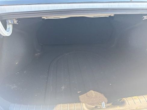 Used 2025 Hyundai Elantra SEL image 10