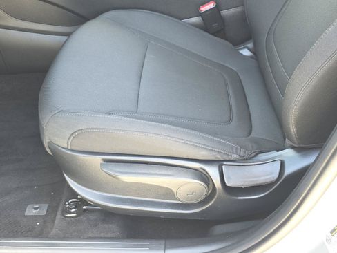 Used 2024 Hyundai Tucson SE FWD image 13