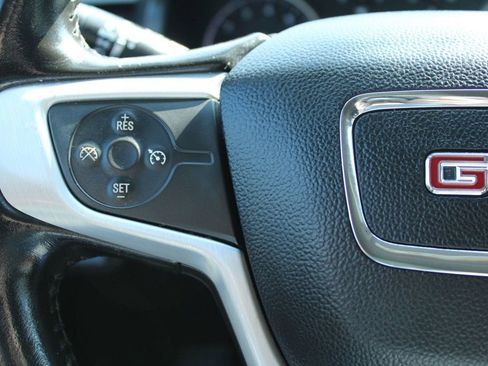 Used 2020 GMC Acadia SLT image 18