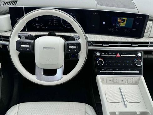 New 2025 Hyundai Santa Fe Calligraphy AWD/4WD image 17